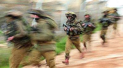 חיילים במבצע עפרת יצוקה.