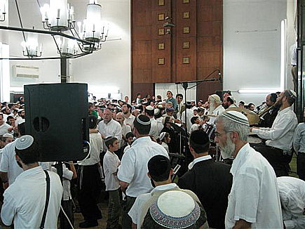 מרכז הרב: החבר´ה יודעים לרקוד...