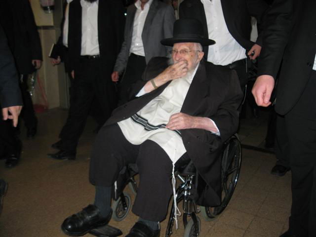 המונים ליוו את רעיית ראש הישיבה