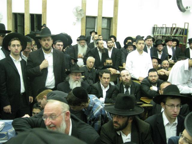 המונים ליוו את רעיית ראש הישיבה