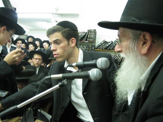 המונים ליוו את רעיית ראש הישיבה