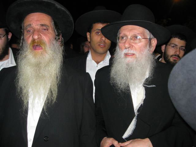 המונים ליוו את רעיית ראש הישיבה