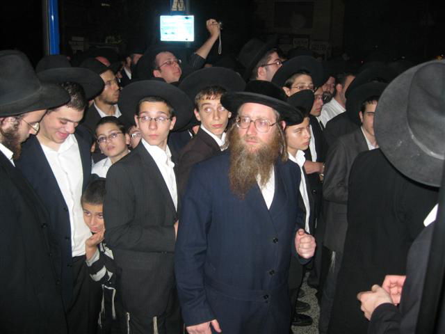 המונים ליוו את רעיית ראש הישיבה