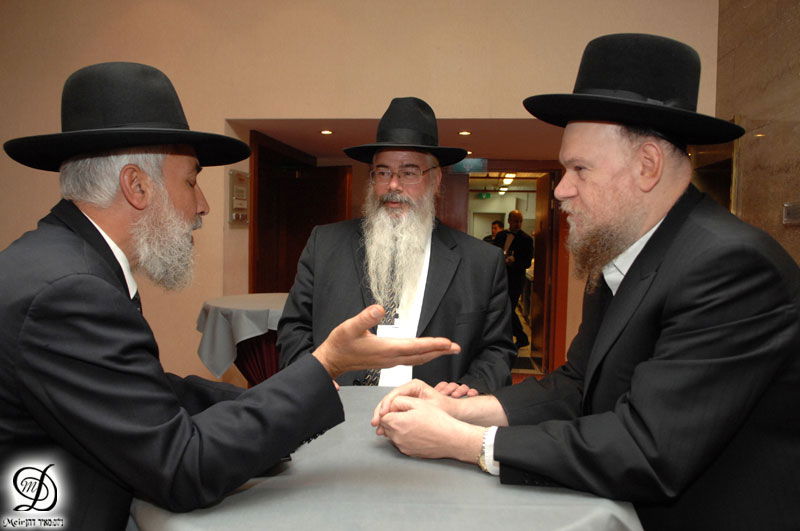 הרב הודה: אני כותב "חלב ישראל" על חלב עכו"ם