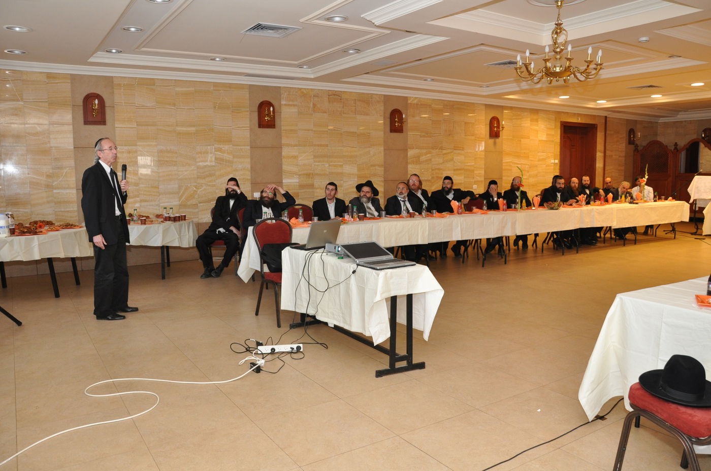 מאוחדת מאחדת: ביוזמת ליצמן, בהשתתפות רובנשטיין