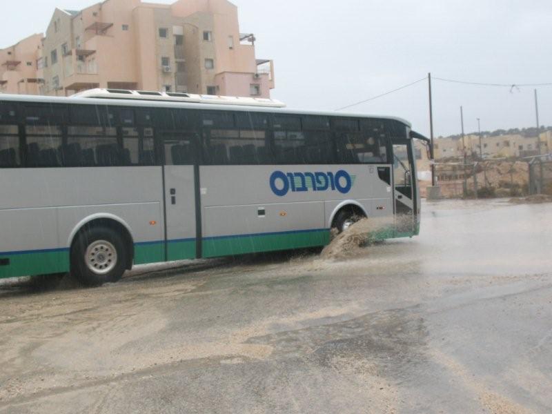 סוף-סוף חורף: גשמים עזים יורדים בכל חלקי הארץ