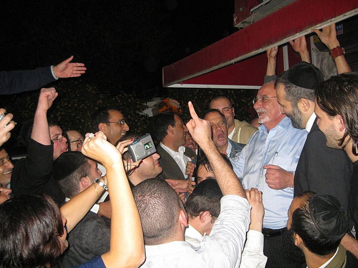 התמונות שאלי ישי לא ישמח לראות...