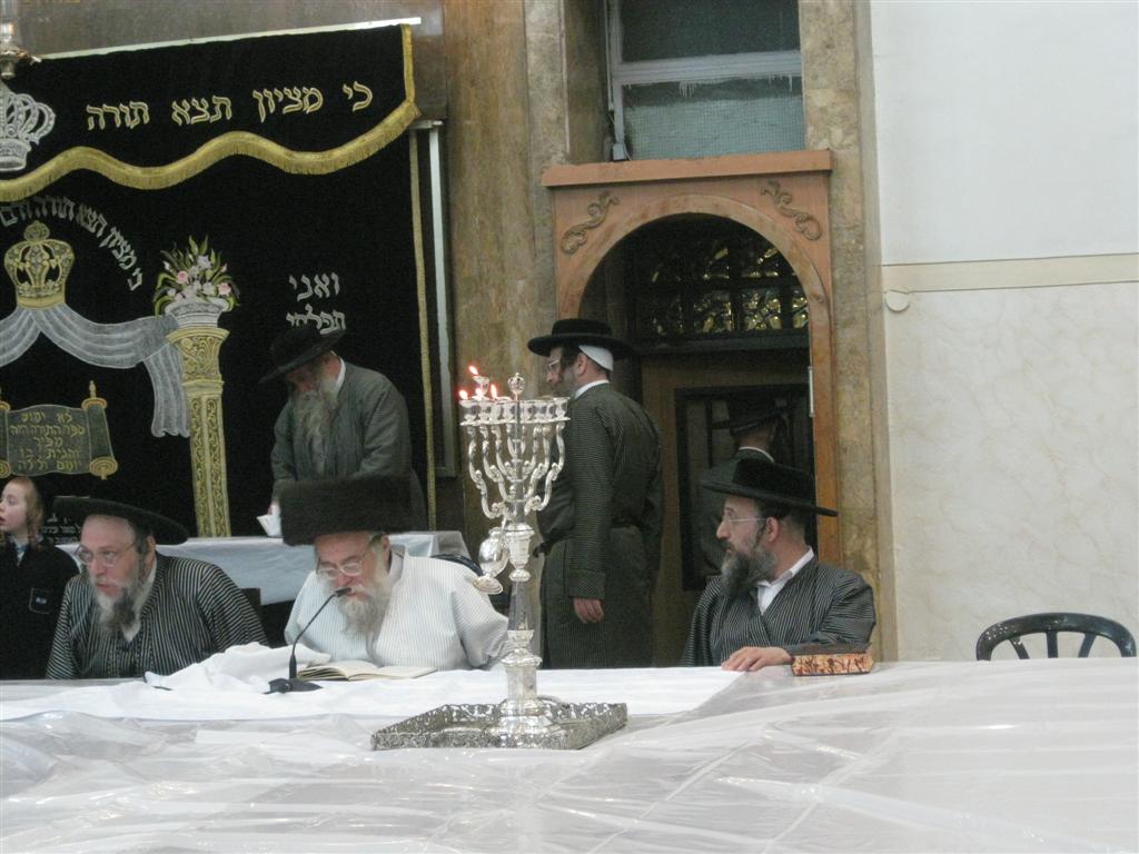 תיעוד: נר חנוכה, נוסח תולדות אהרן