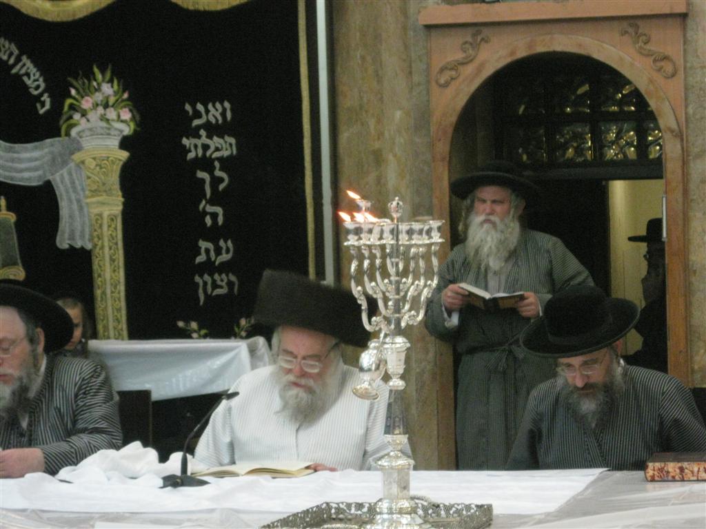 תיעוד: נר חנוכה, נוסח תולדות אהרן