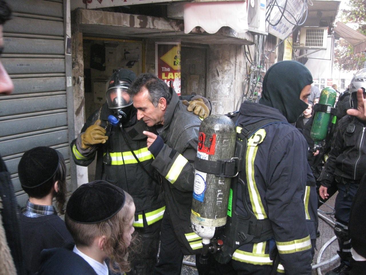 בערב שבת: מאה שערים בערה