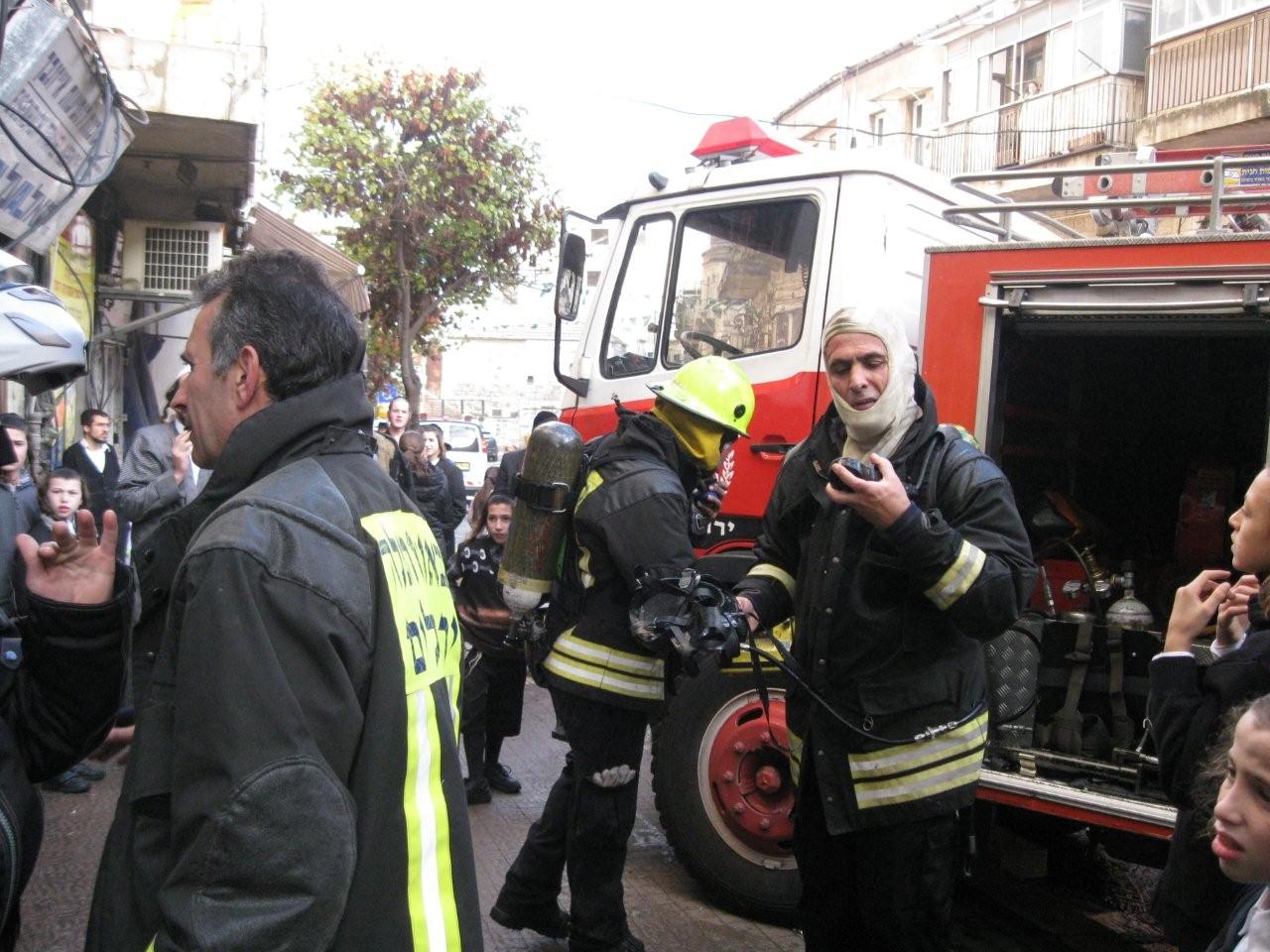 בערב שבת: מאה שערים בערה