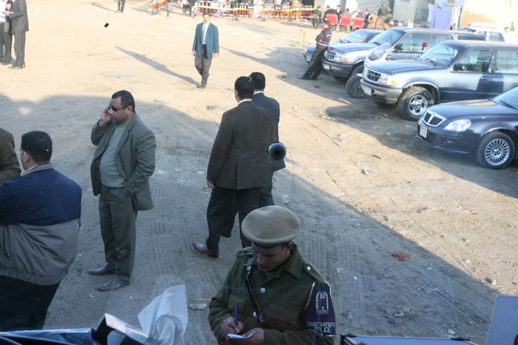 ירידת מצרים: מאות בציון בעל ה´אביר יעקב´בדמנהור