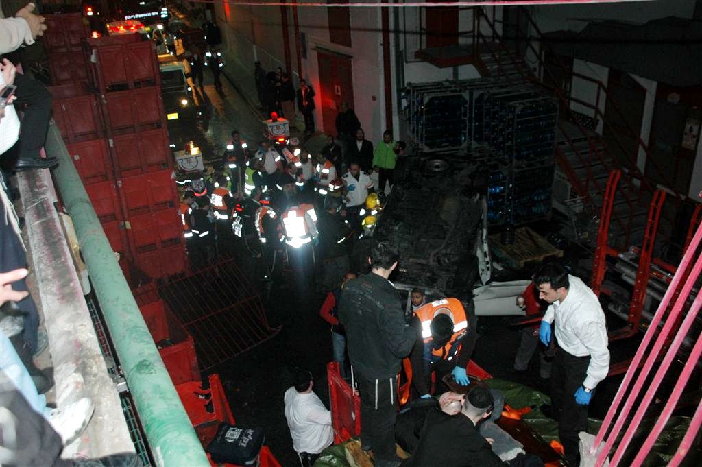 צפו: הרכב עף באויר ונחת בחצר מפעל קוקה קולה