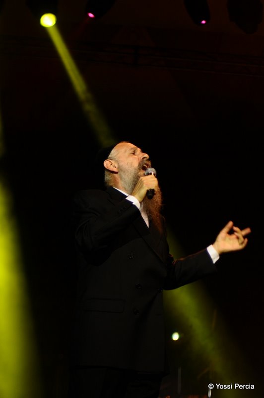 צפו בגלריה: מרדכי בן-דוד במופע הגדול בתל-אביב
