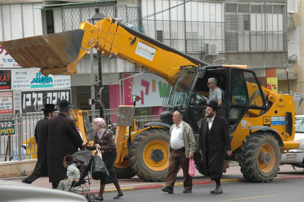 האם גילו נפט בבני-ברק? הדרמה התגלתה כמתיחה