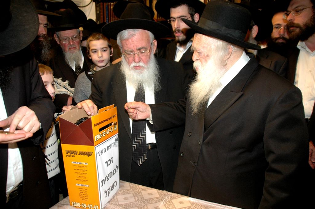 תפילת מנחה של "תענית אסתר" עם הגר"ח קנייבסקי