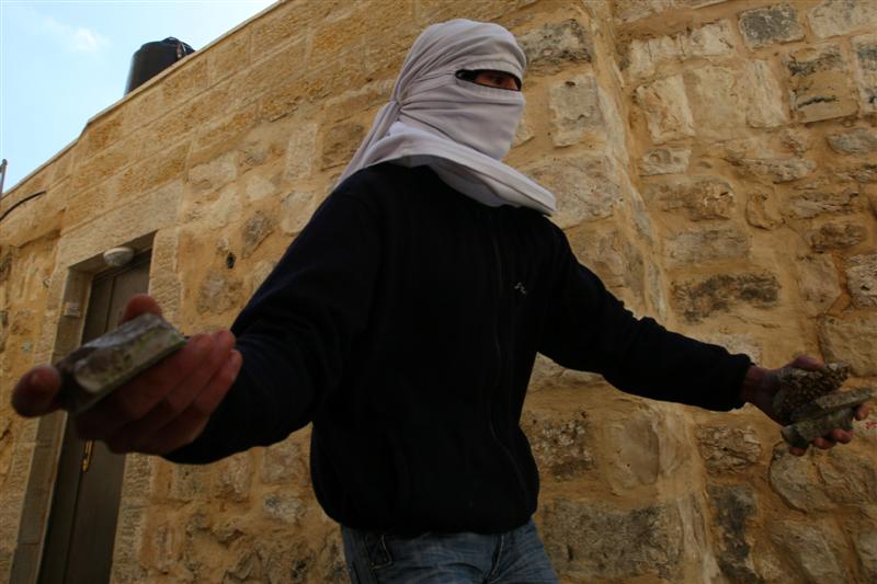 להרוג ולאבד: התפרעויות בהר-הבית, צפו בתמונות