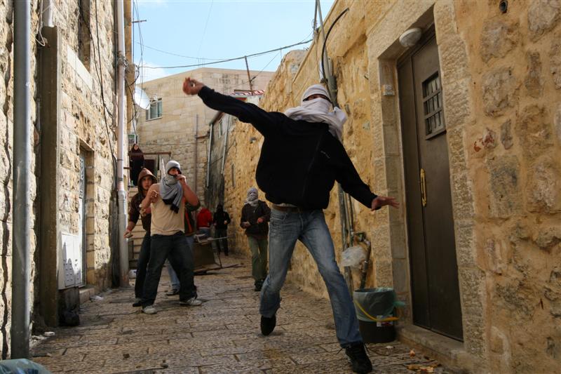 להרוג ולאבד: התפרעויות בהר-הבית, צפו בתמונות