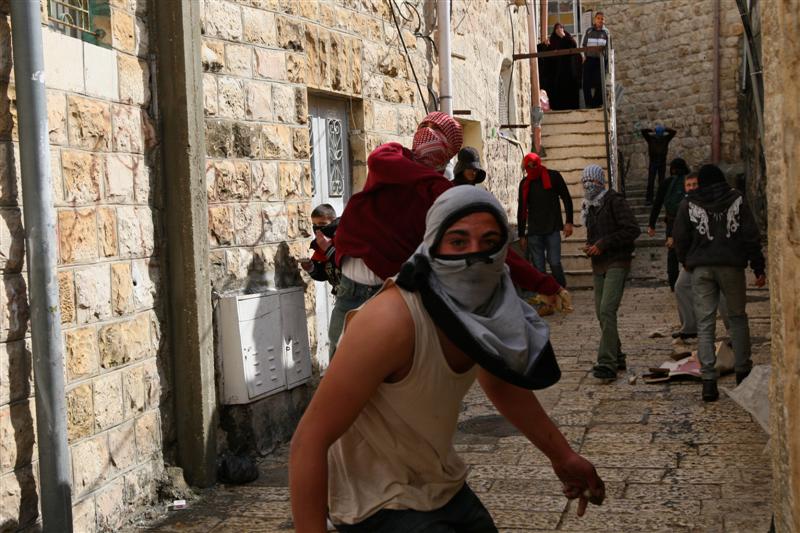 להרוג ולאבד: התפרעויות בהר-הבית, צפו בתמונות