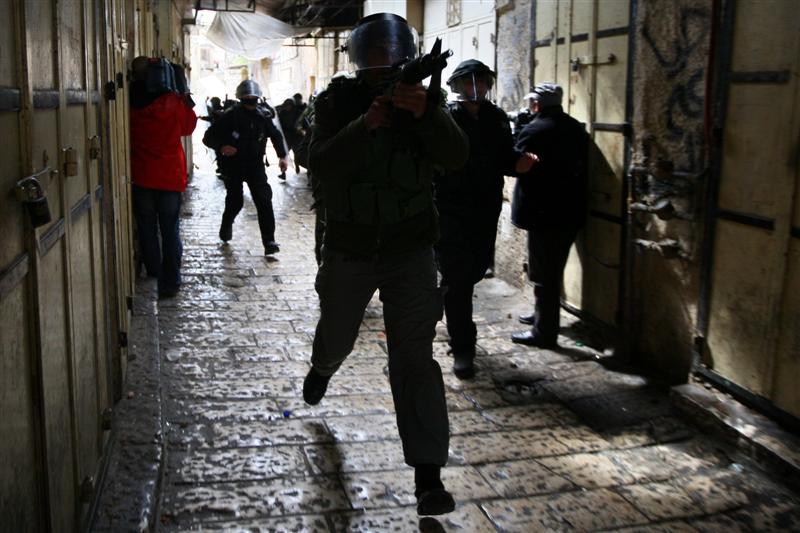 להרוג ולאבד: התפרעויות בהר-הבית, צפו בתמונות