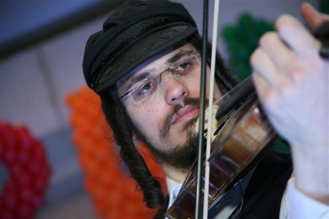 אלפים ברוסיה: והעיר מוסקבה צהלה ושמחה