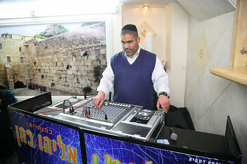 צפו בתמונות: ארגון החסד "חסדי יוסף" עשה חג שמח לנזקקי ירושלים