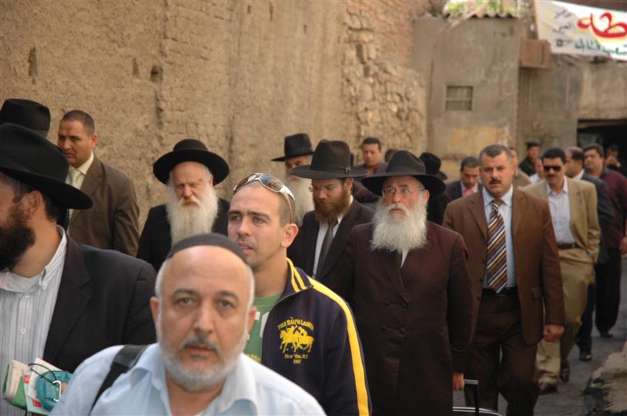 גלריית ענק: חונכים בית-כנסת במצרים