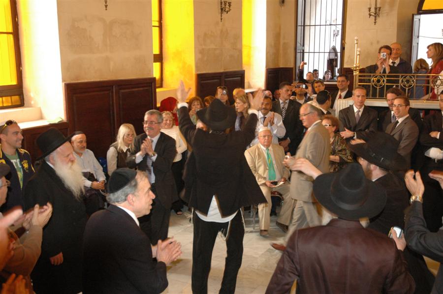 גלריית ענק: חונכים בית-כנסת במצרים