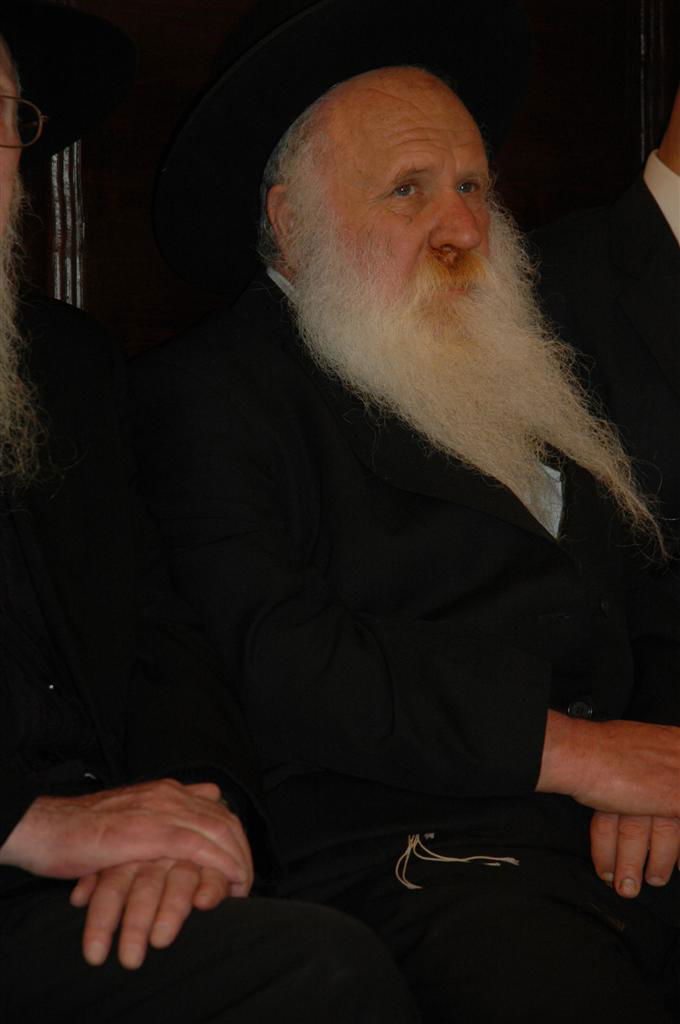 גלריית ענק: חונכים בית-כנסת במצרים