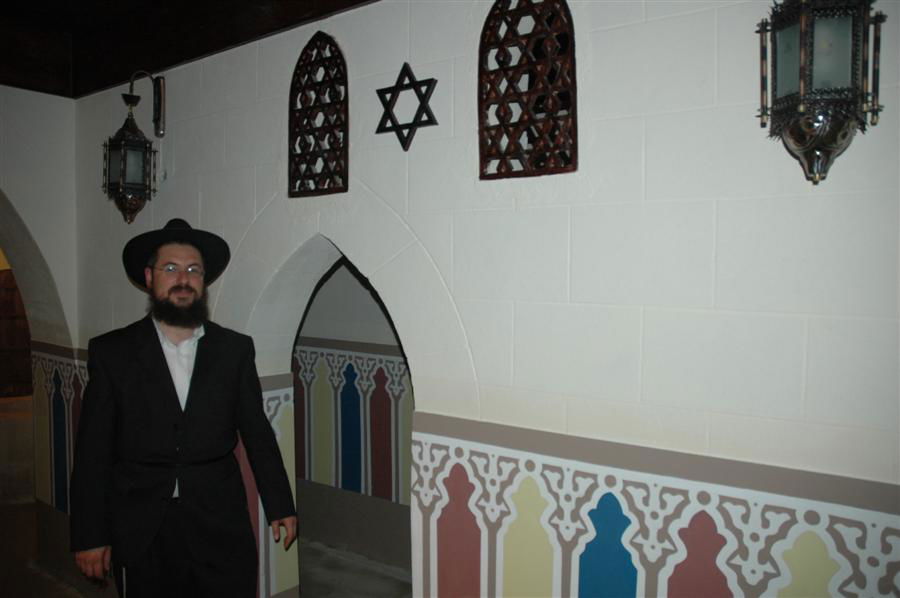 גלריית ענק: חונכים בית-כנסת במצרים