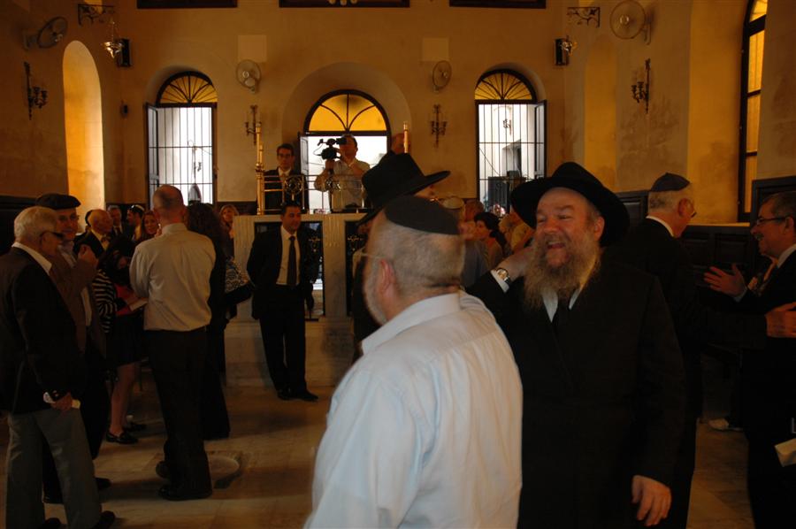 גלריית ענק: חונכים בית-כנסת במצרים