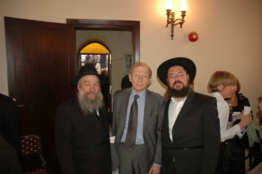 גלריית ענק: חונכים בית-כנסת במצרים