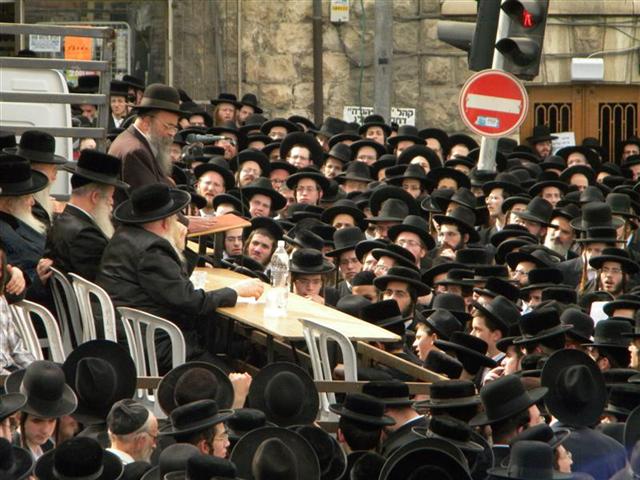 צפו בתיעוד מיוחד: הגאב"ד ברך, הראב"ד הטיל קללה