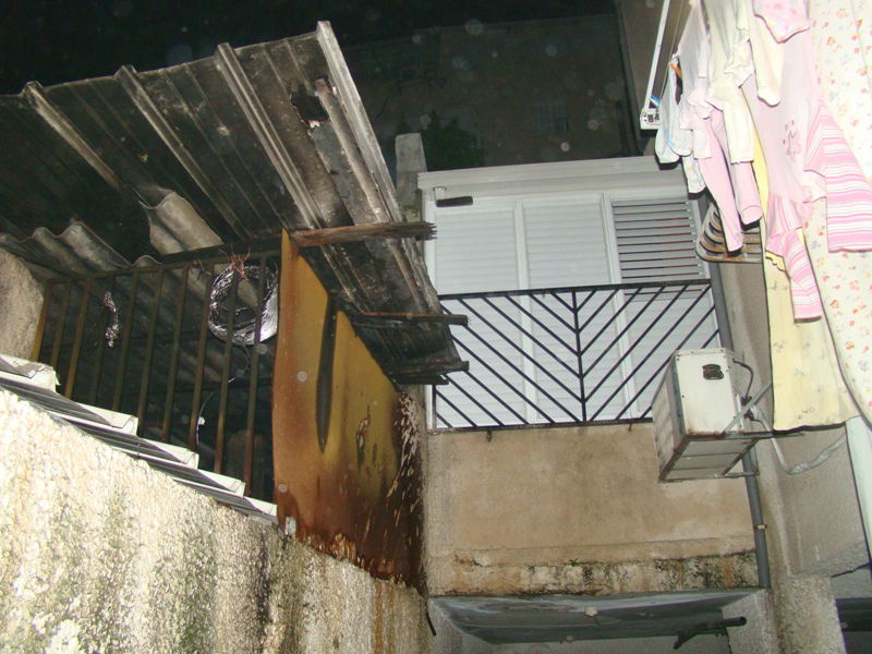 מאפיה עלתה באש בבני ברק; הבעלים התמוטט