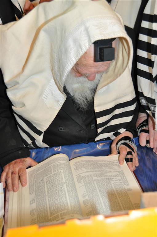 ערב פסח: הגר"ח קנייבסקי סיים את הבבלי והירושלמי