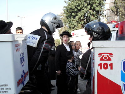 צוות ההצלה בזירה