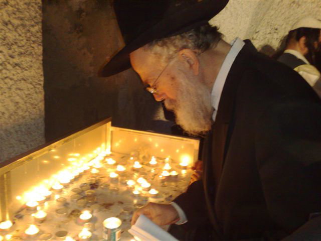 תיעוד: כך חולץ הרב וולפא מכפר ערבי