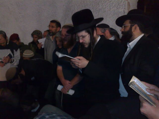 תיעוד: כך חולץ הרב וולפא מכפר ערבי