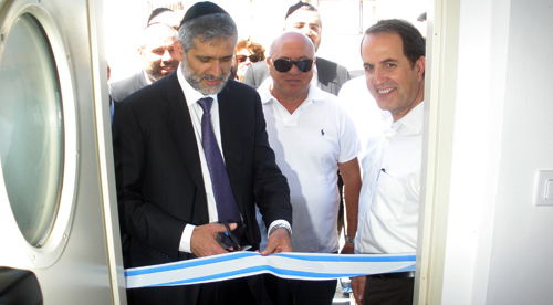 ישי גוזר את הסרט