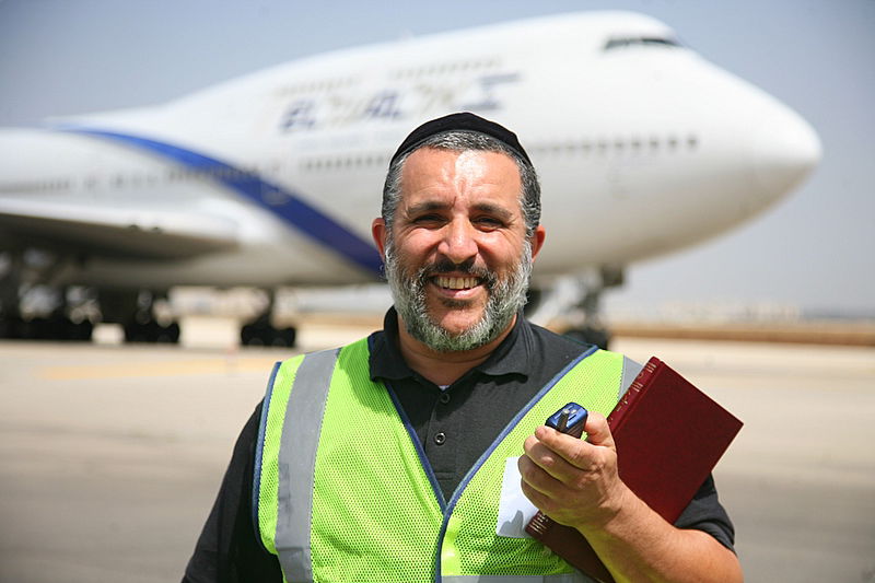 עבודה חרדית: גם לומדים, גם עובדים ● מדור חדש