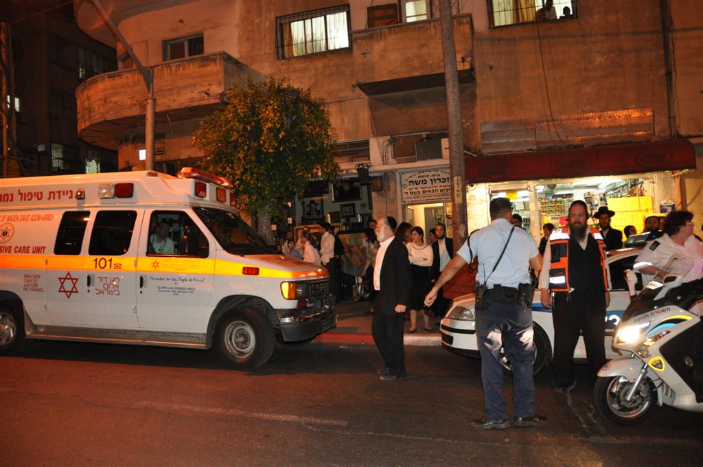 בני-ברק: שלושה גברים חשודים בפריצה היכו ופצעו שוטרים