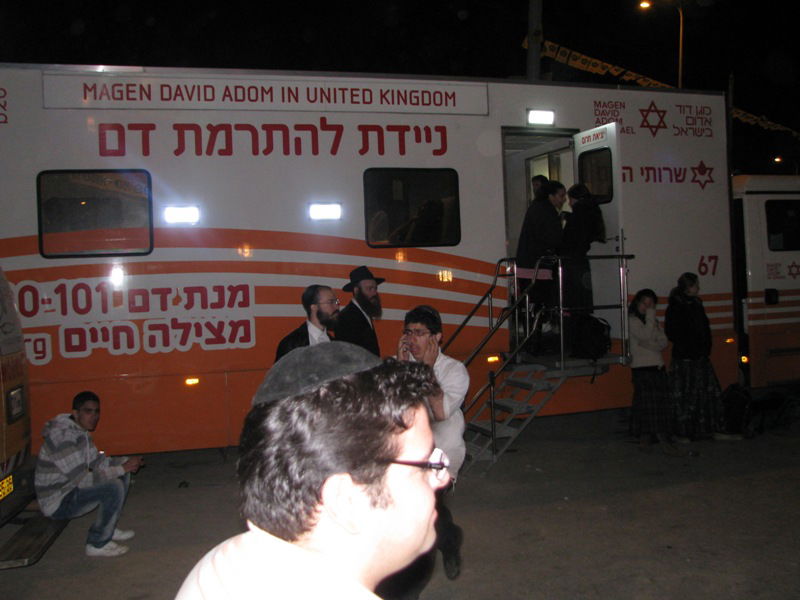 צפו בתמונות ראשונות: רבבות במירון