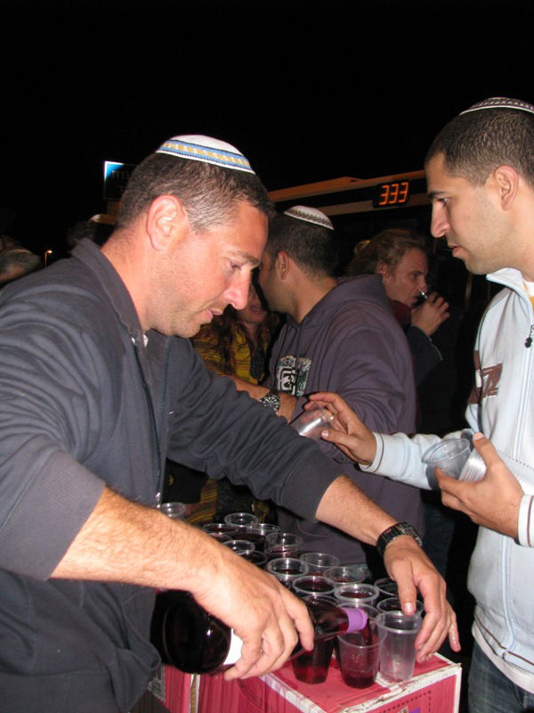 צפו בתמונות ראשונות: רבבות במירון