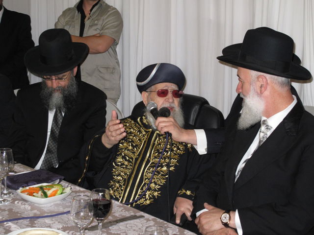 הקפאה בבירה? סיעת ש"ס חגגה בשמחת נכד הגר"ע