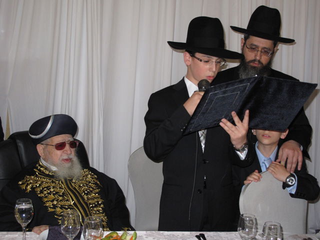 הקפאה בבירה? סיעת ש"ס חגגה בשמחת נכד הגר"ע