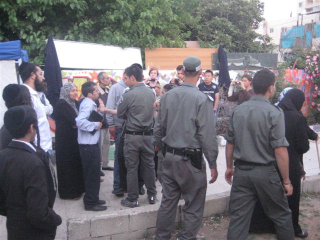 פרובוקציה בבירה: ערבים מניפים את דגלי אש"ף