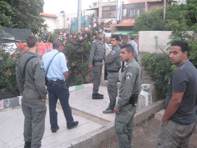 פרובוקציה בבירה: ערבים מניפים את דגלי אש"ף