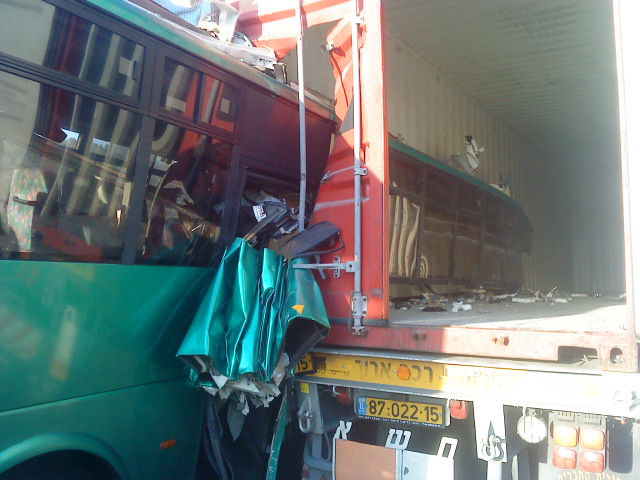 מתנדב זק"א: "המקום היה נראה ממש כמו שדה קרב"