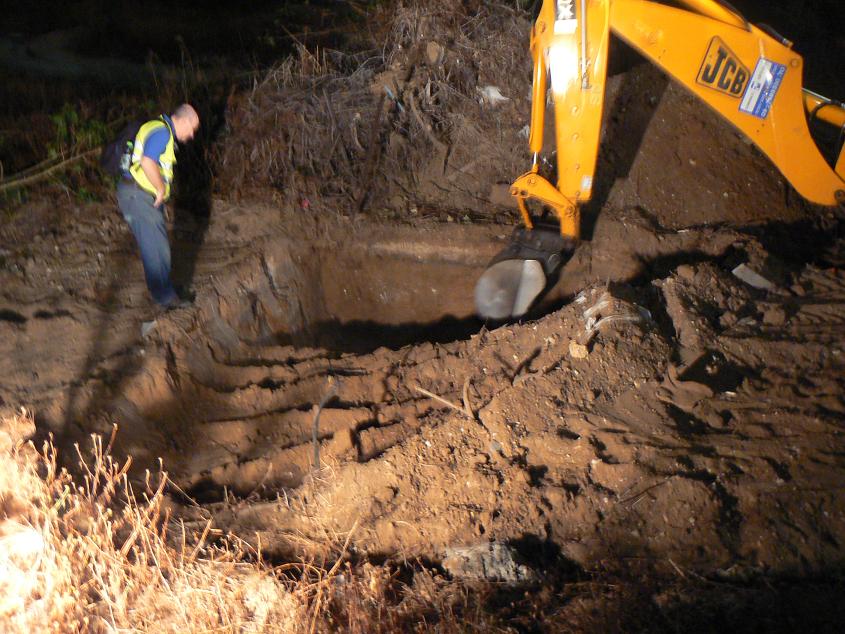 4:10: חרדים עשו תרגיל לשוטרים; הגיעו למתחם