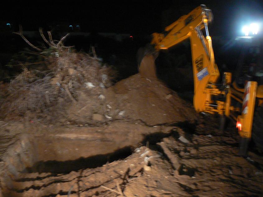 4:10: חרדים עשו תרגיל לשוטרים; הגיעו למתחם